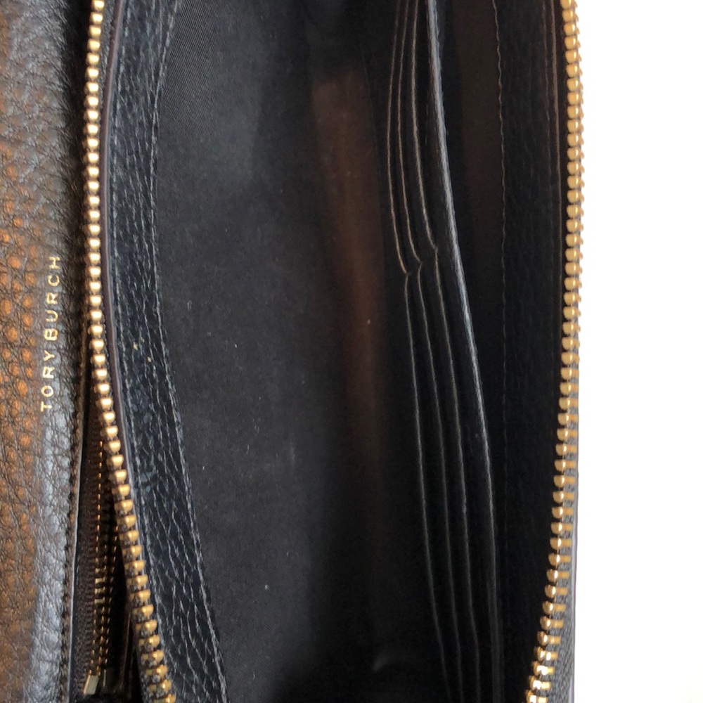 Tory Burch McGraw flat wallet crossbody bag - Picture 11 of 15